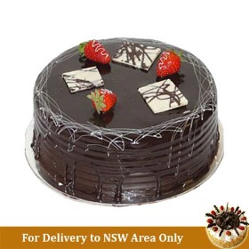 Chocolate &amp; Strawberry Torte